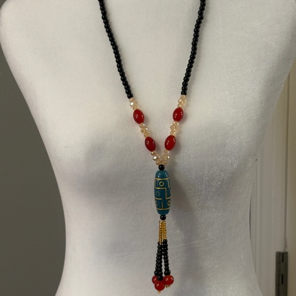 Chic Black, Amber and Red Beaded Necklace with Green Pendant - Picture 1 of 8